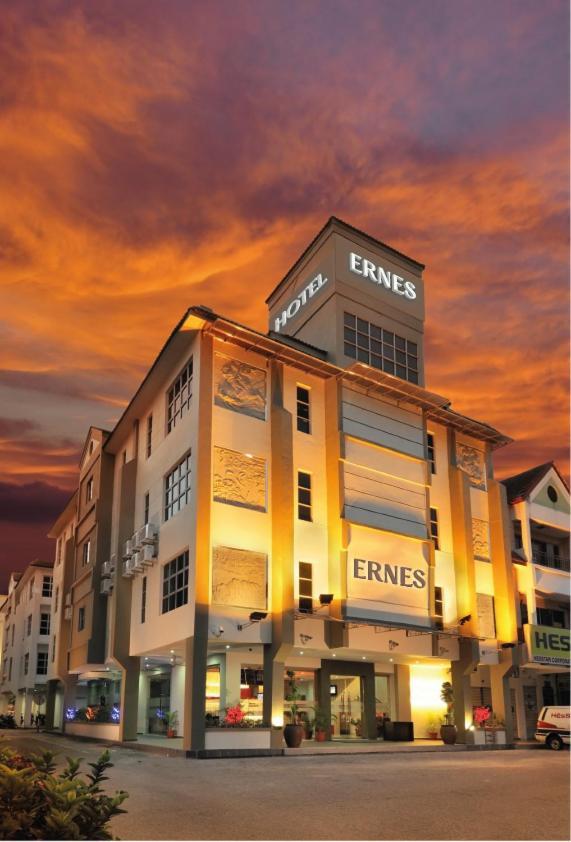 Ernes Hotel Перай Екстер'єр фото